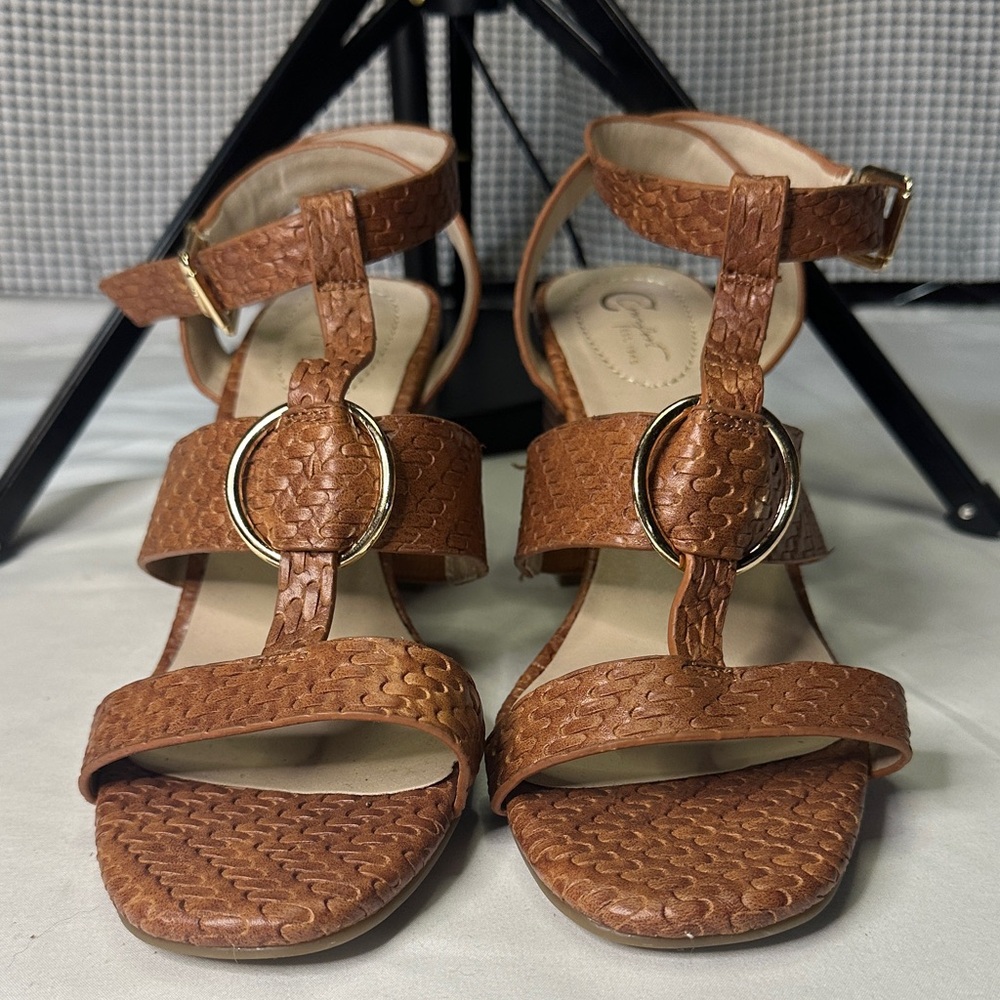 Comfort Bay Tan Textured Women's Sandals
